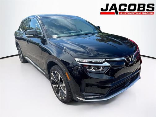 2025 VinFast VF 8 Plus