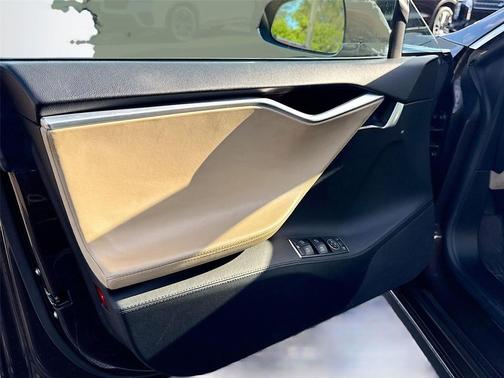 2013 Tesla Model S Performance