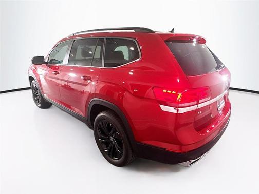 2022 Volkswagen Atlas 2.0T SE w/Technology