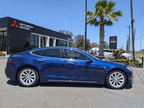 2017 Tesla Model S 75D