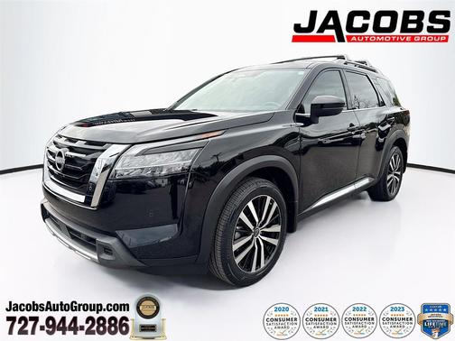 2024 Nissan Pathfinder Platinum FWD