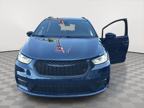 2021 Chrysler Pacifica Touring