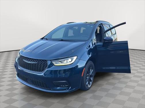 2021 Chrysler Pacifica Touring