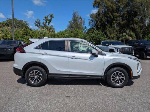 2022 Mitsubishi Eclipse Cross ES