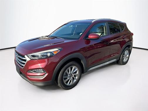 Ruby Wine 2017 Hyundai TUCSON SE