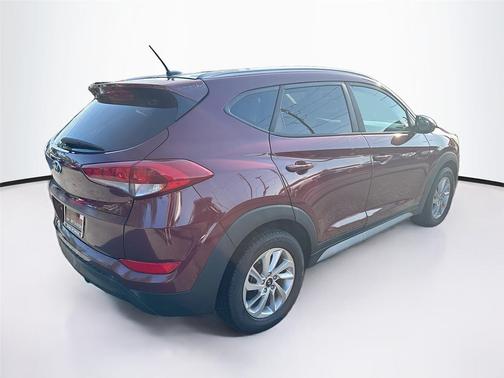 Ruby Wine 2017 Hyundai TUCSON SE
