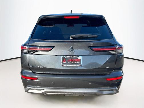 2025 Mitsubishi Outlander SE 2.5 2WD