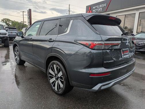 2025 Mitsubishi Outlander SE 2.5 2WD