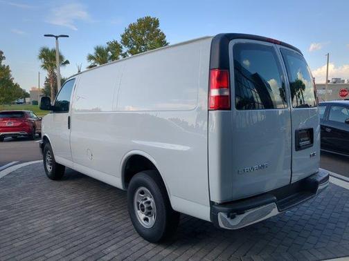 2022 GMC Savana 2500 Work Van