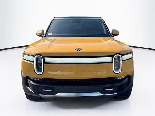 2023 Rivian R1S Adventure