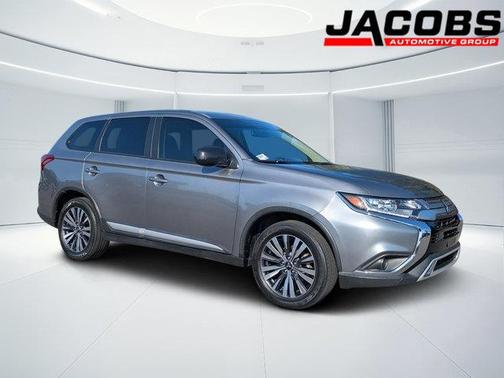 2020 Mitsubishi Outlander ES