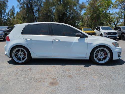 2017 Volkswagen Golf GTI 2.0T S 4-Door