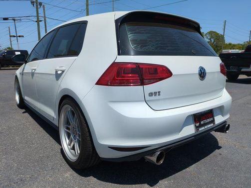 2017 Volkswagen Golf GTI 2.0T S 4-Door