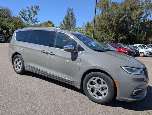 2022 Chrysler Pacifica Limited