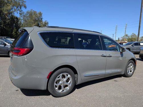 2022 Chrysler Pacifica Limited