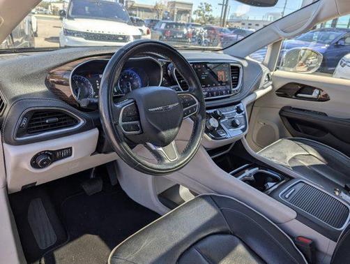 2022 Chrysler Pacifica Limited