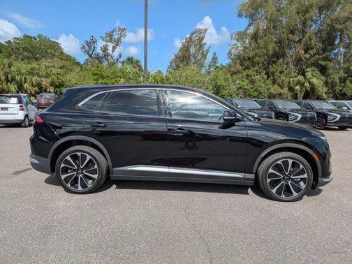 2025 VinFast VF 8 Plus