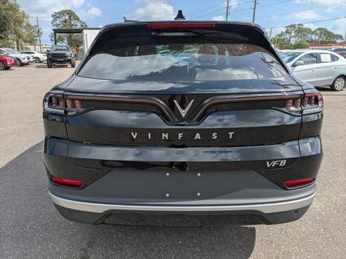 2025 VinFast VF 8 Plus