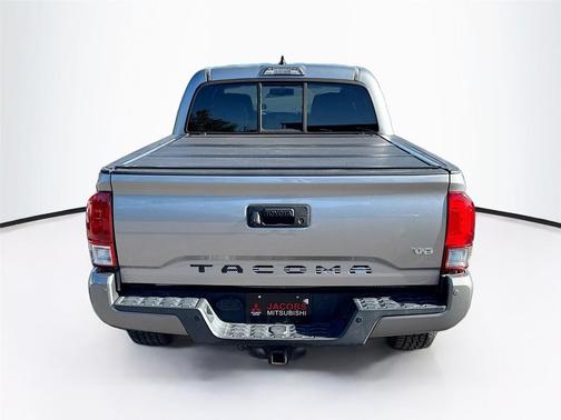 2016 Toyota Tacoma SR5