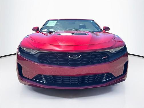 2021 Chevrolet Camaro RWD Convertible LT1
