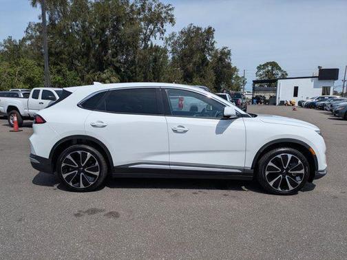 2025 VinFast VF 8 Plus