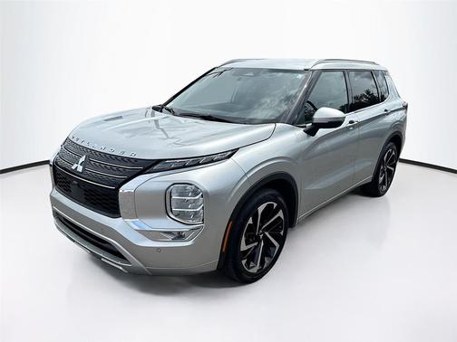 2023 Mitsubishi Outlander SEL 2.5 2WD