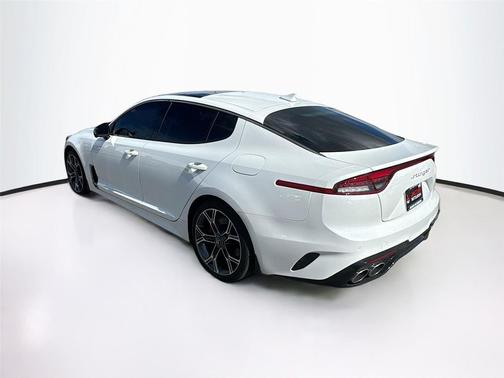 2023 Kia Stinger GT2