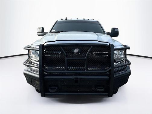 2024 RAM 2500 Tradesman Crew Cab 4x4 6'4' Box