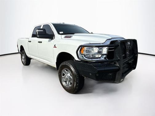 2024 RAM 2500 Tradesman Crew Cab 4x4 6'4' Box