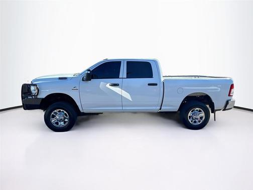 2024 RAM 2500 Tradesman Crew Cab 4x4 6'4' Box