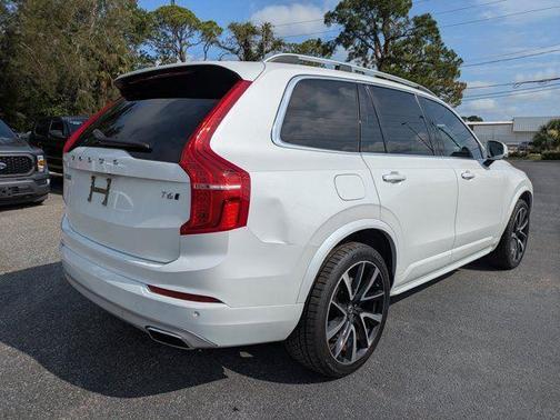 2019 Volvo XC90 T6 Momentum