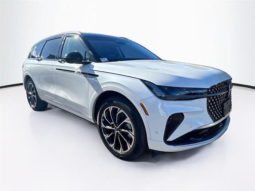 2024 Lincoln Nautilus Reserve