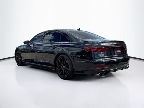 2022 Audi S8 4.0T