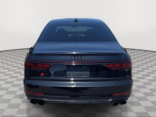 2022 Audi S8 4.0T