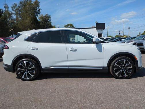 2025 VinFast VF 8 Plus