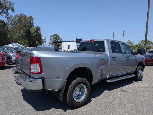2024 RAM 3500 Tradesman Crew Cab 4x4 8' Box