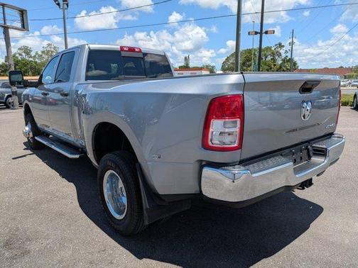 2024 RAM 3500 Tradesman Crew Cab 4x4 8' Box