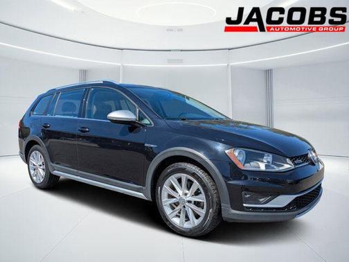 2017 Volkswagen Golf Alltrack TSI S
