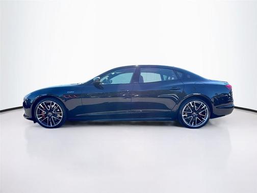 2021 Maserati Quattroporte Trofeo