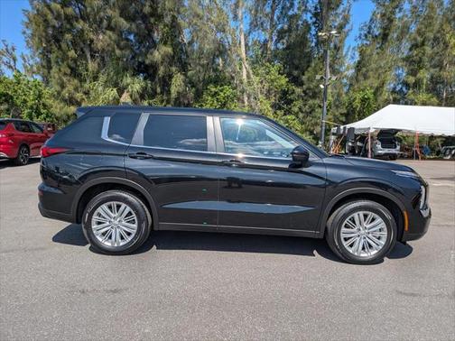 2024 Mitsubishi Outlander ES 2.5 2WD