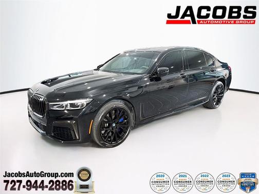 Black Sapphire Metallic 2022 BMW 740 i