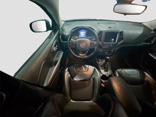 2021 Jeep Cherokee Trailhawk