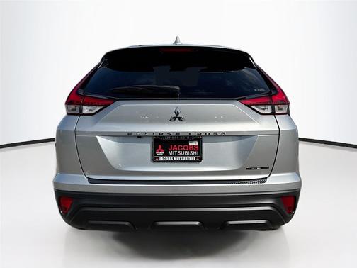 2026 Mitsubishi Eclipse Cross LE