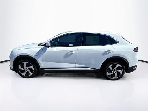 2025 VinFast VF 8 Eco