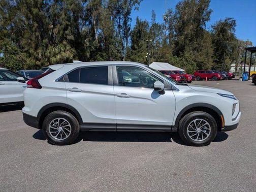 2025 Mitsubishi Eclipse Cross ES