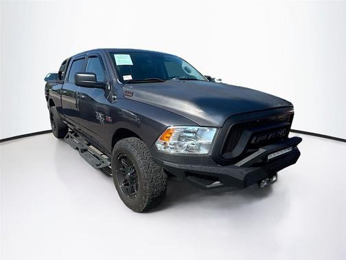 2019 RAM 1500 SLT