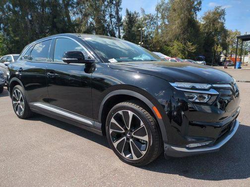 2025 VinFast VF 8 Plus