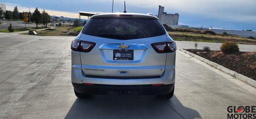 Champagne Silver Metallic 2017 Chevrolet Traverse 2LT