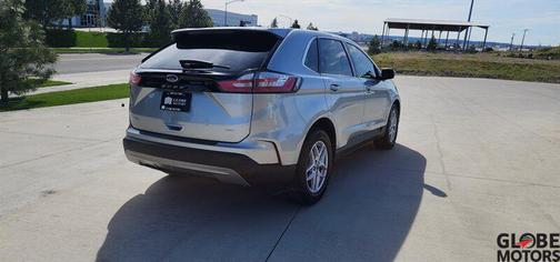 Iconic Silver 2021 Ford Edge SEL