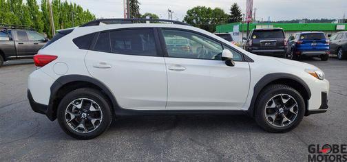 Crystal White Pearl 2018 Subaru Crosstrek 2.0i Premium